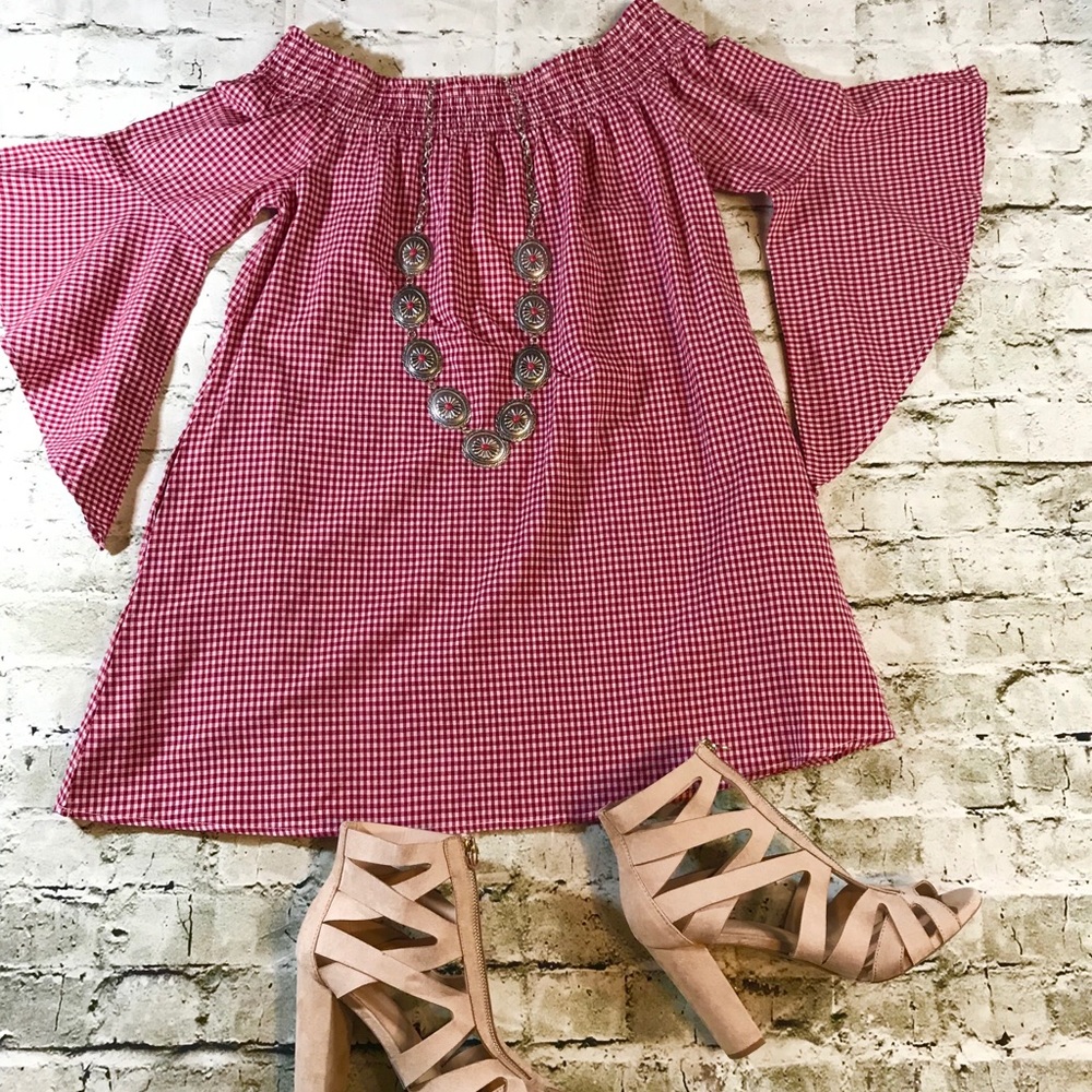 Beautiful Red Gingham dress w/ Angel sleeves!